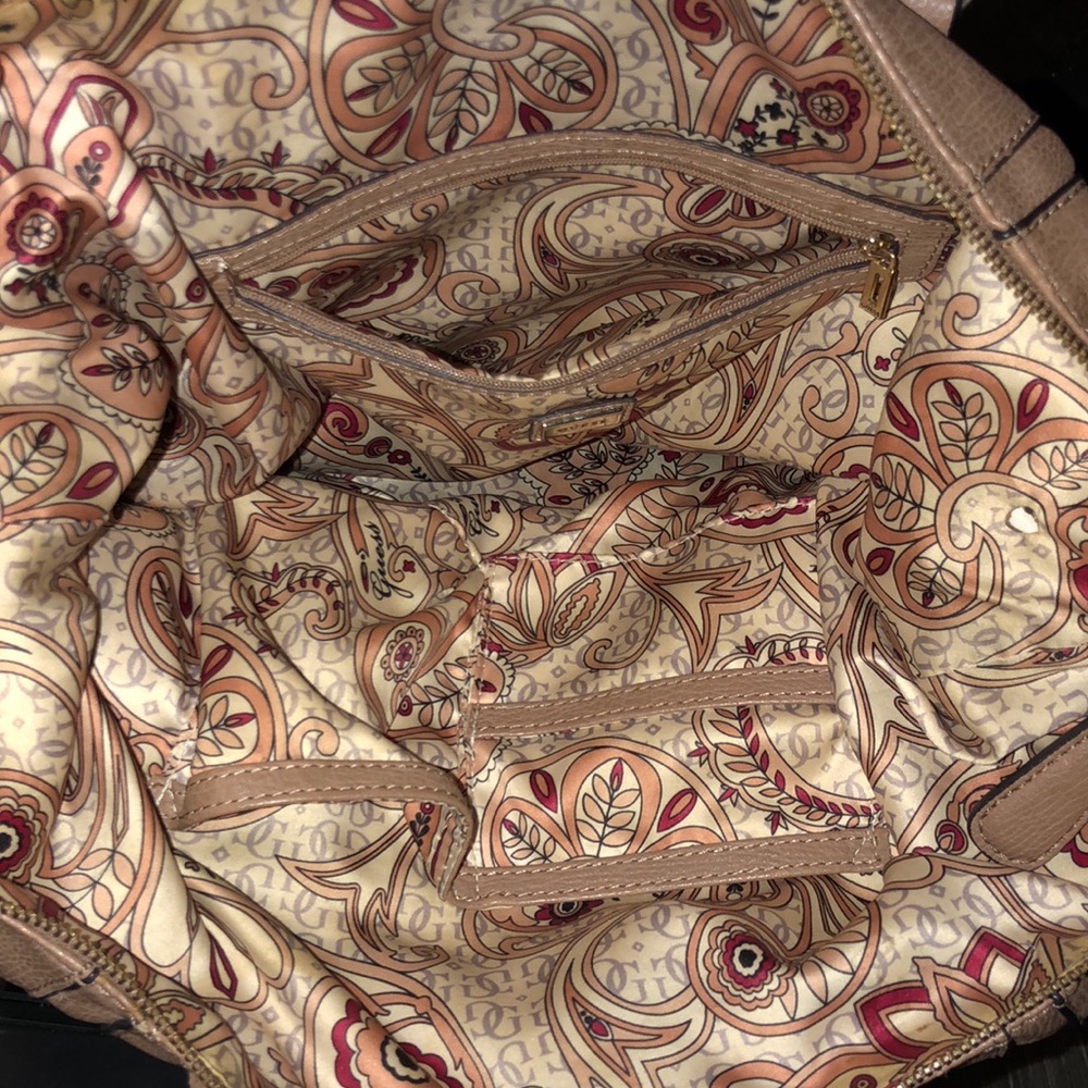 Large GUESS bag - Picture 2 of 3